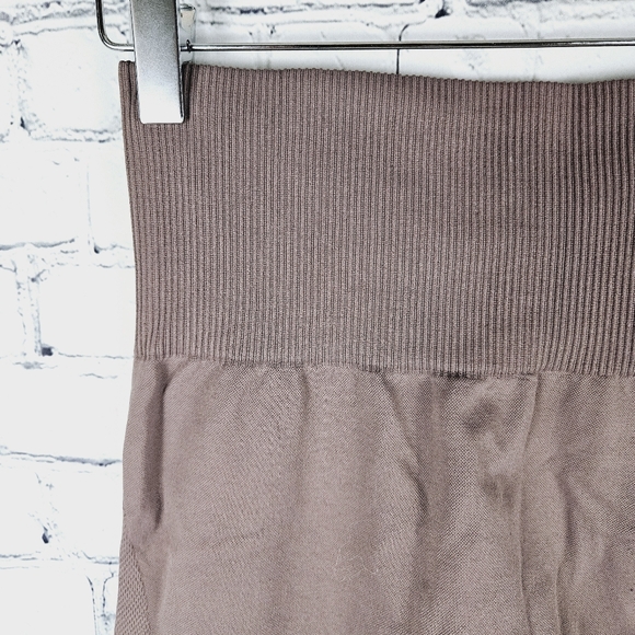 DO YOU EVEN | ribbed waist compression seamless gym workout leggings - Picture 2 of 8